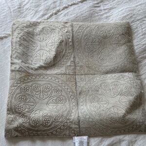 Elegant Cream Decorative Pillow Cover 100%leather Fiorebyauskin